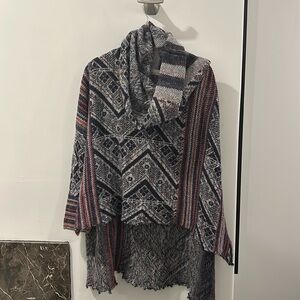 Free People women’s sweater poncho
